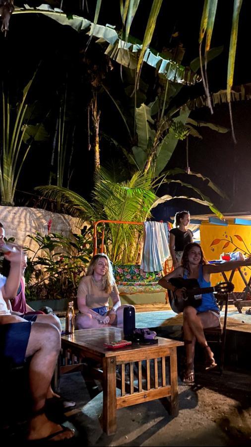 Sintonia Surf Hostel E Bar Ubatuba Dış mekan fotoğraf